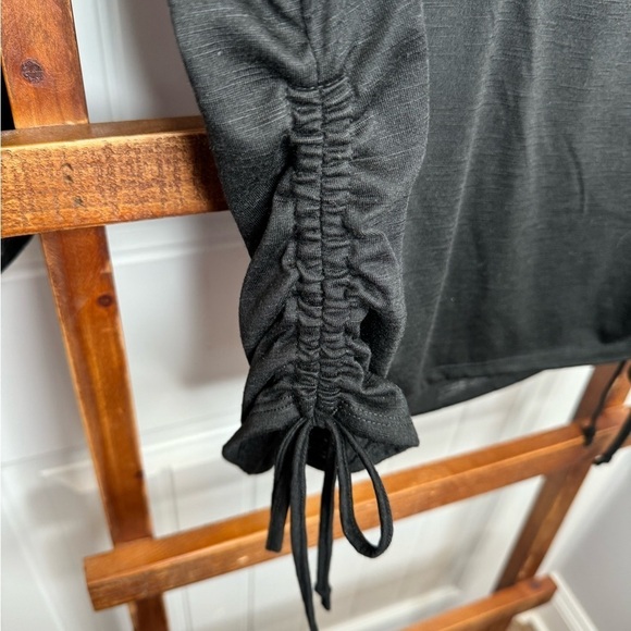 Juniors No Boundaries Utility 3/4 sleeve top - Picture 3 of 5